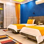 Вилла İslamlar 2 Bedroom Secluded With Private Pool Hot Tub Калкан