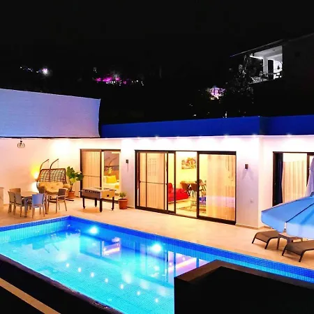İslamlar 2 Bedroom Secluded With Private Pool Hot Tub Vilă