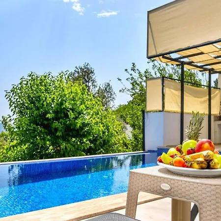 İslamlar 2 Bedroom Secluded With Private Pool Hot Tub Kalkan